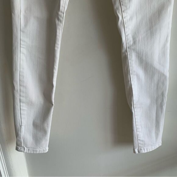 BLANK NYC JEANS - Picture 9 of 16